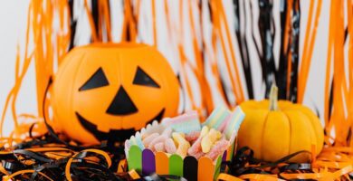 Hallowe'en Candy Sweet Facts (Source: Pexels, Photo by Karolina Grabowska)