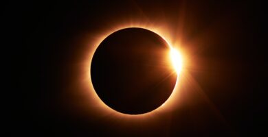 Solar eclipse: The last solar of the Year 2022 (Photo by Jongsun Lee on Unsplash)